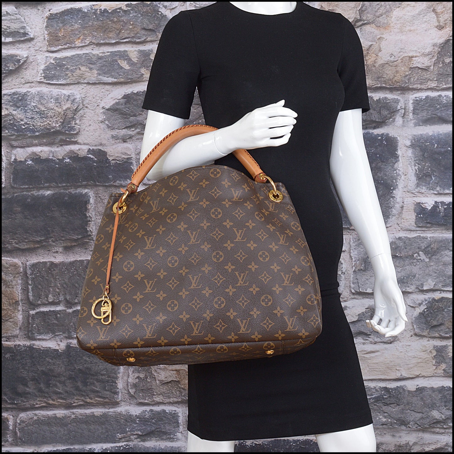 RDC15568 LOUIS VUITTON '12 Monogram Canvas Artsy MM bag