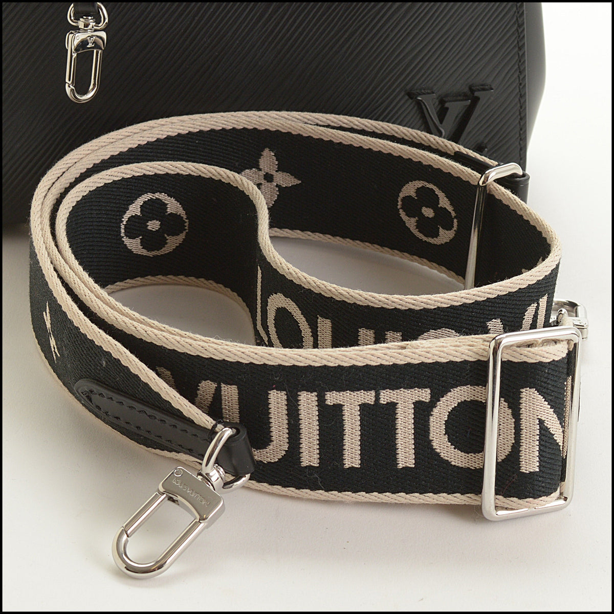 RDC15643 LOUIS VUITTON Black Epi Leather Cluny Mini With Long Strap