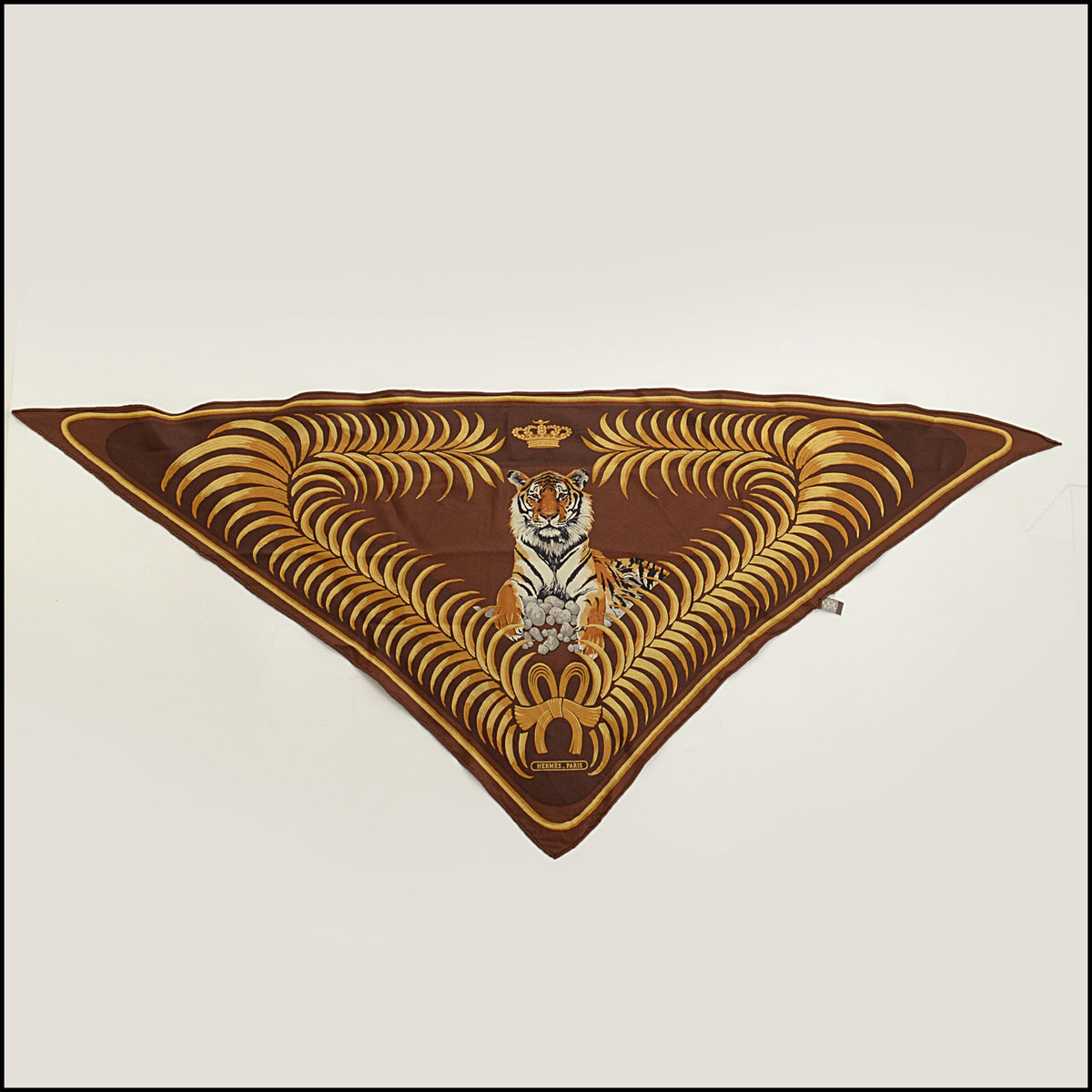 RDC15677 HERMES Brown/Gold Tiger Royal Silk Triangle Scarf