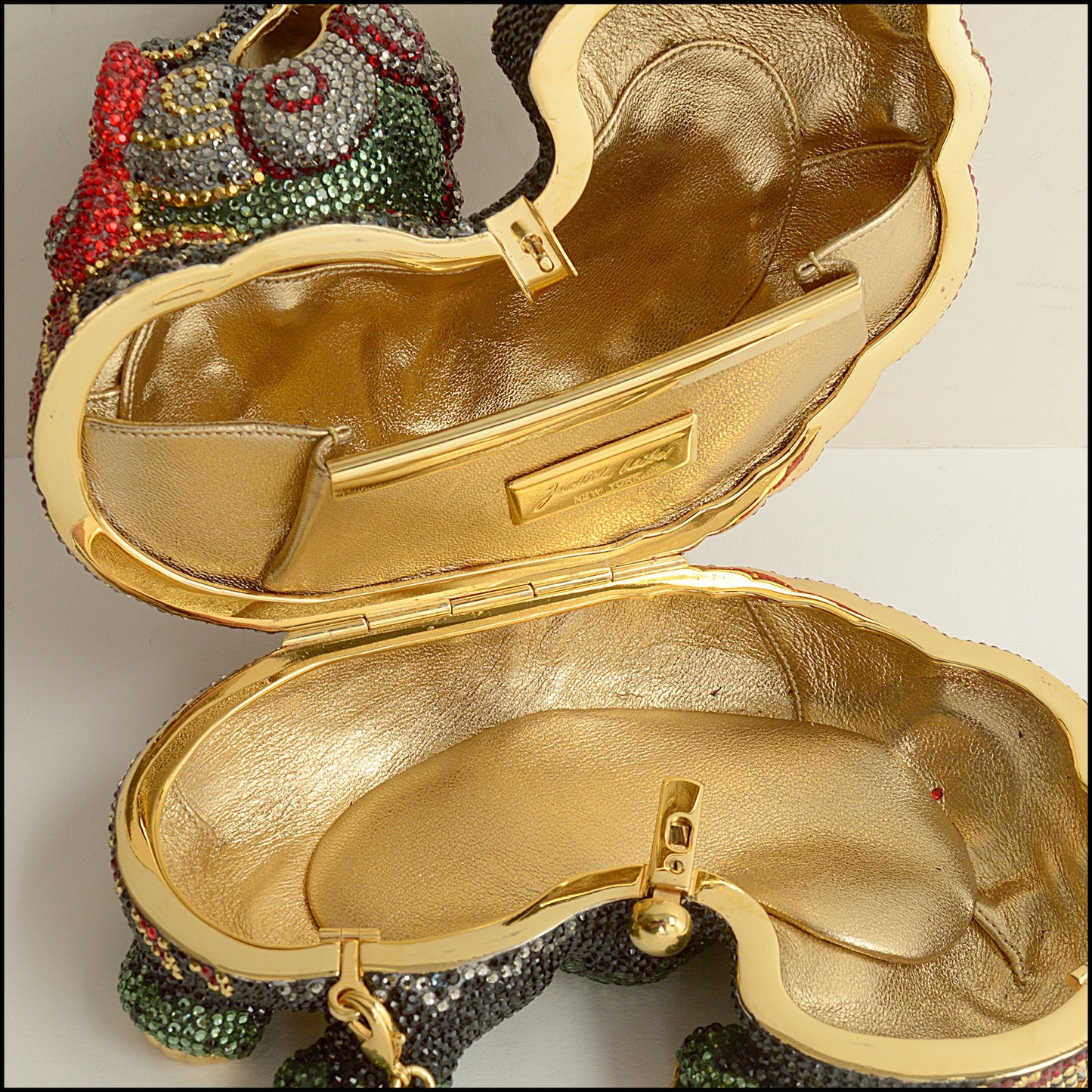 RDC15252 JUDITH LEIBER Black Ming Foo Dog Crystal Minaudiere Bag