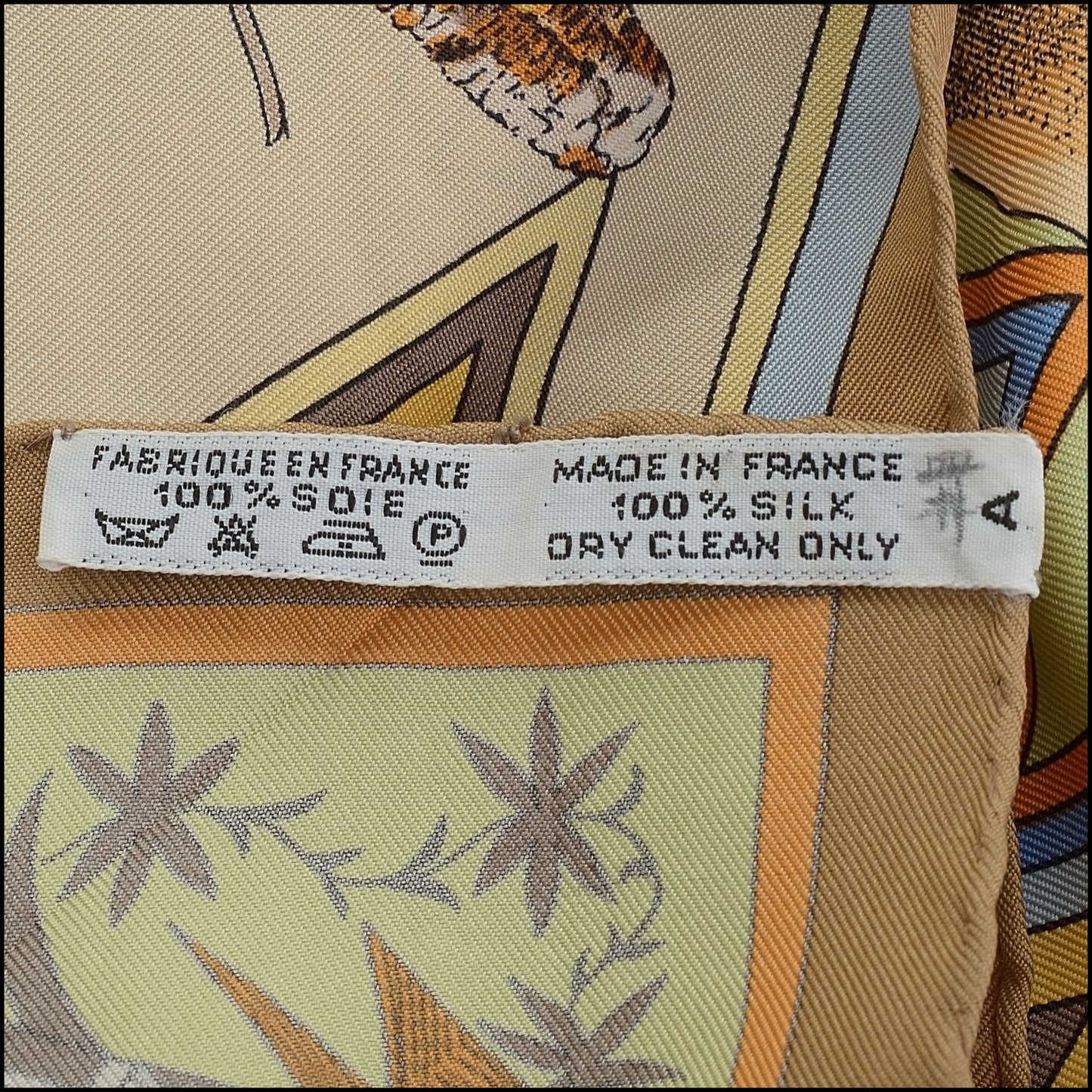 RDC14012 Authentic HERMES Vintage Beige/Multicolor Kachinas Kermit Oliver 90cm Silk Scarf