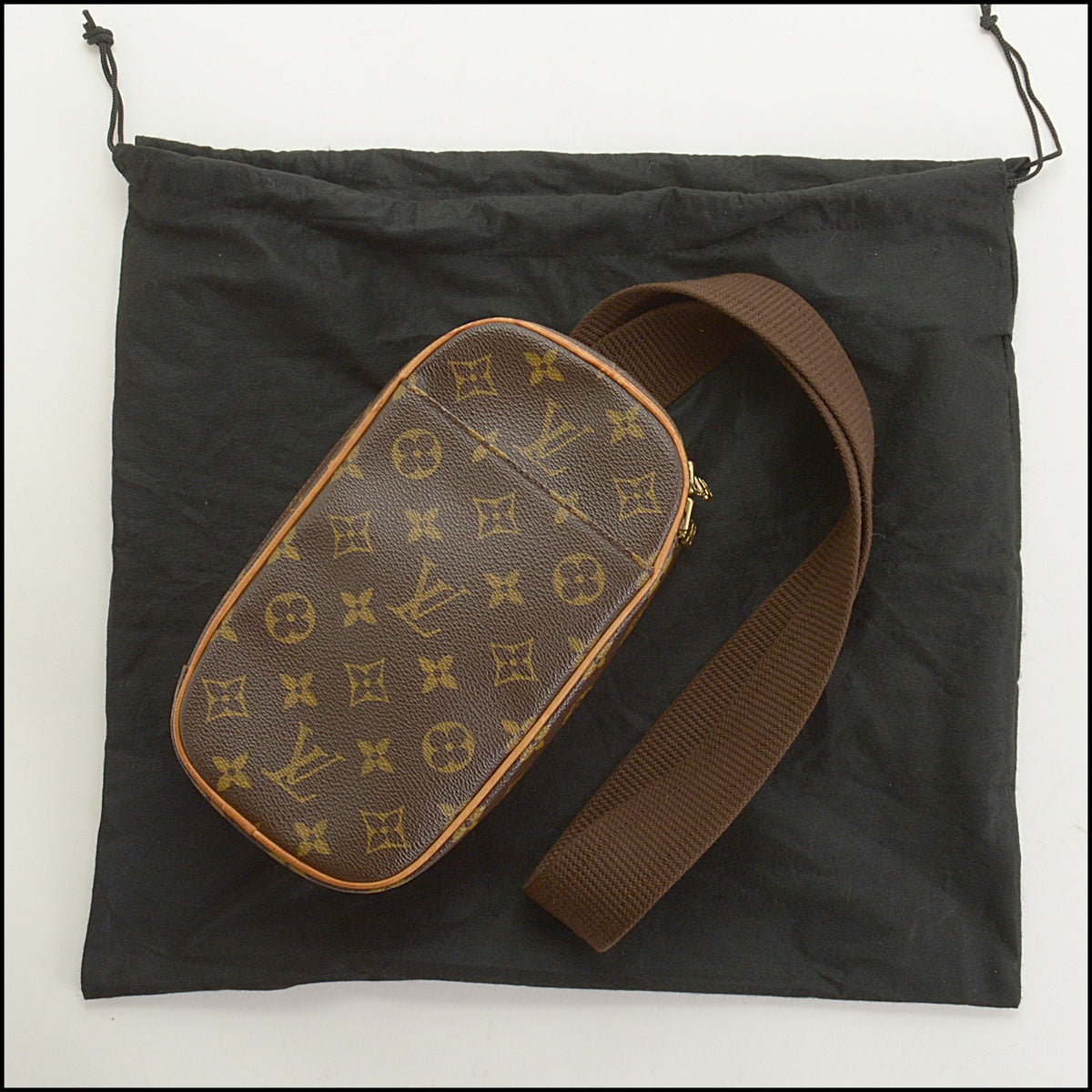 RDC15692 LOUIS VUITTON Monogram Pochette Gange Crossbody Bag