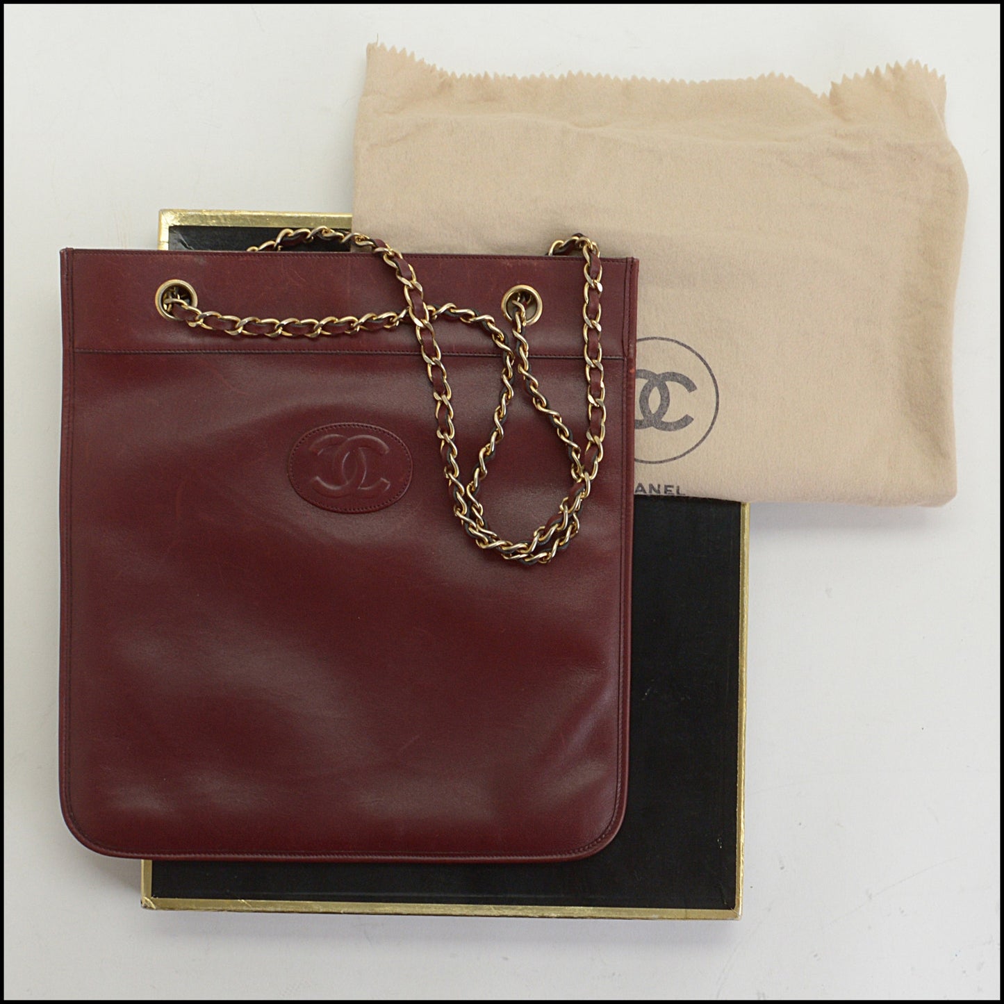 RDC14844 CHANEL Vintage Burgundy Chain Flat Tote