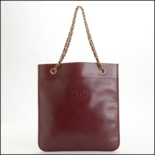 RDC14844 CHANEL Vintage Burgundy Chain Flat Tote
