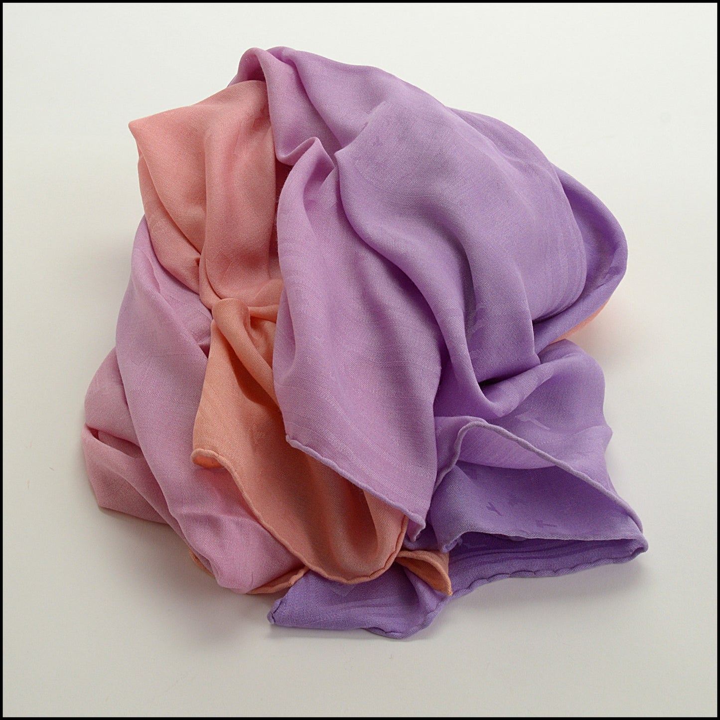 RDC15227 TIFFANY & CO. Peach Dancing T Silk and Wool Stole 140cm