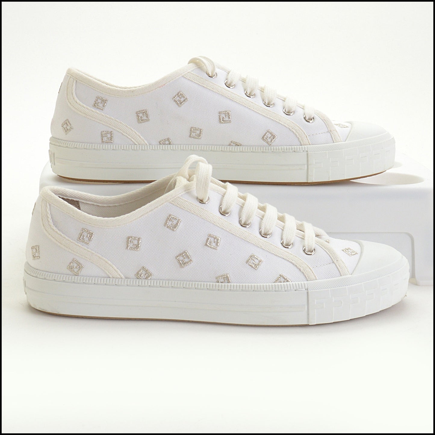 RDC14958 Authentic FENDI White Canvas FF Domino Low-Top Sneakers Size 39