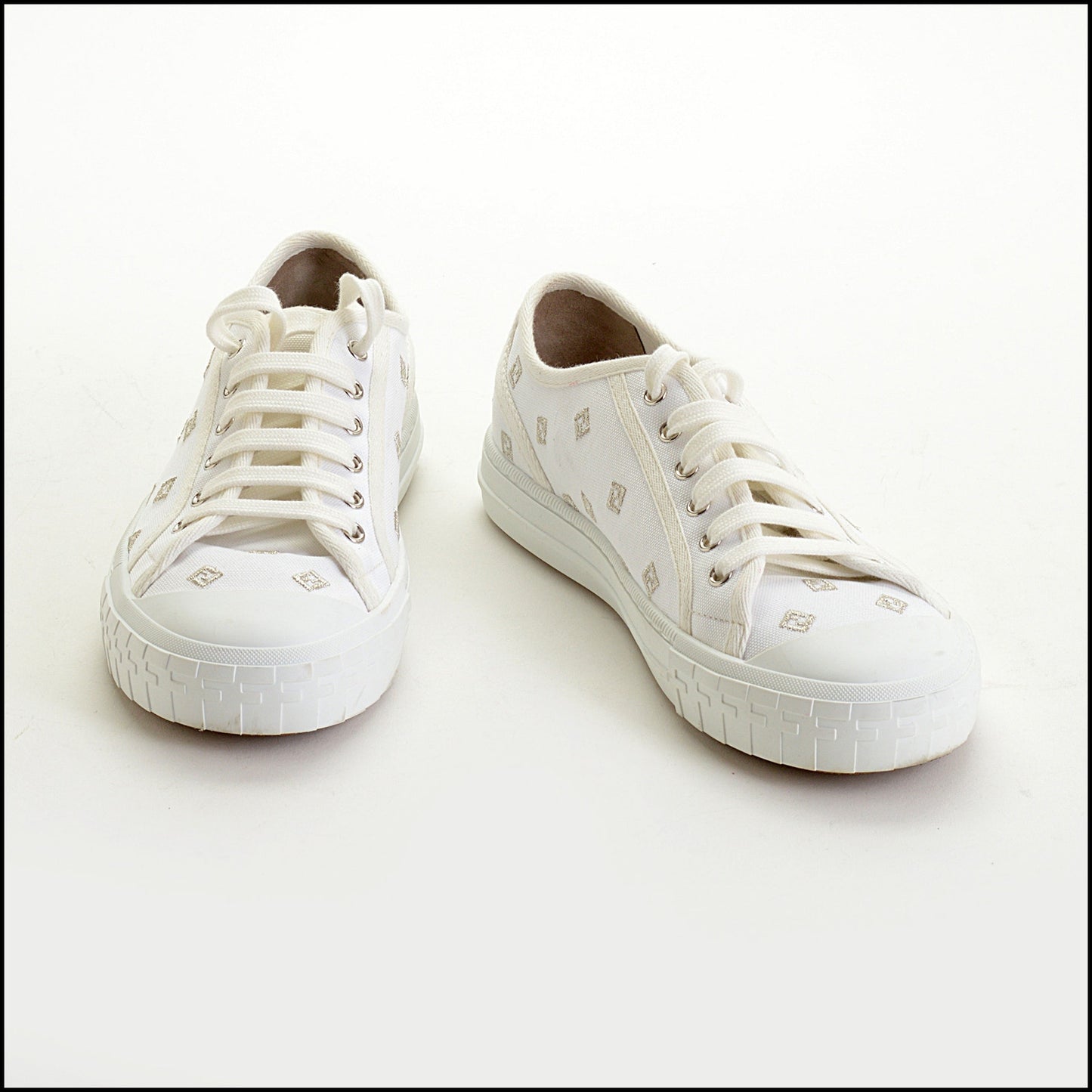 RDC14958 Authentic FENDI White Canvas FF Domino Low-Top Sneakers Size 39