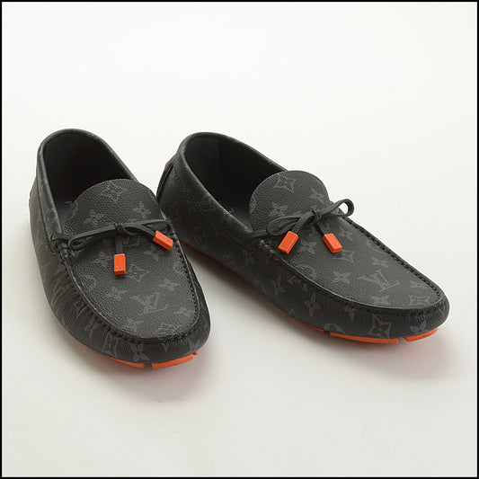 RDC15111 LOUIS VUITTON '24 LV Grey Eclipse Leather Driver Moccasin Men's Size EU 42/US 9.5