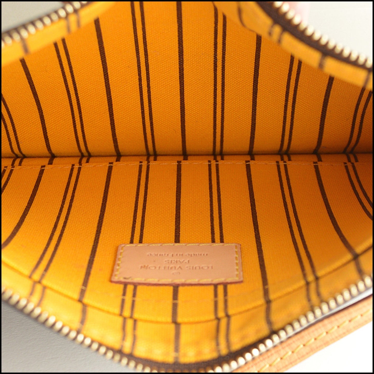 RDC15401 LOUIS VUITTON '09 Brown Monogram Canvas Neverfull Pouch