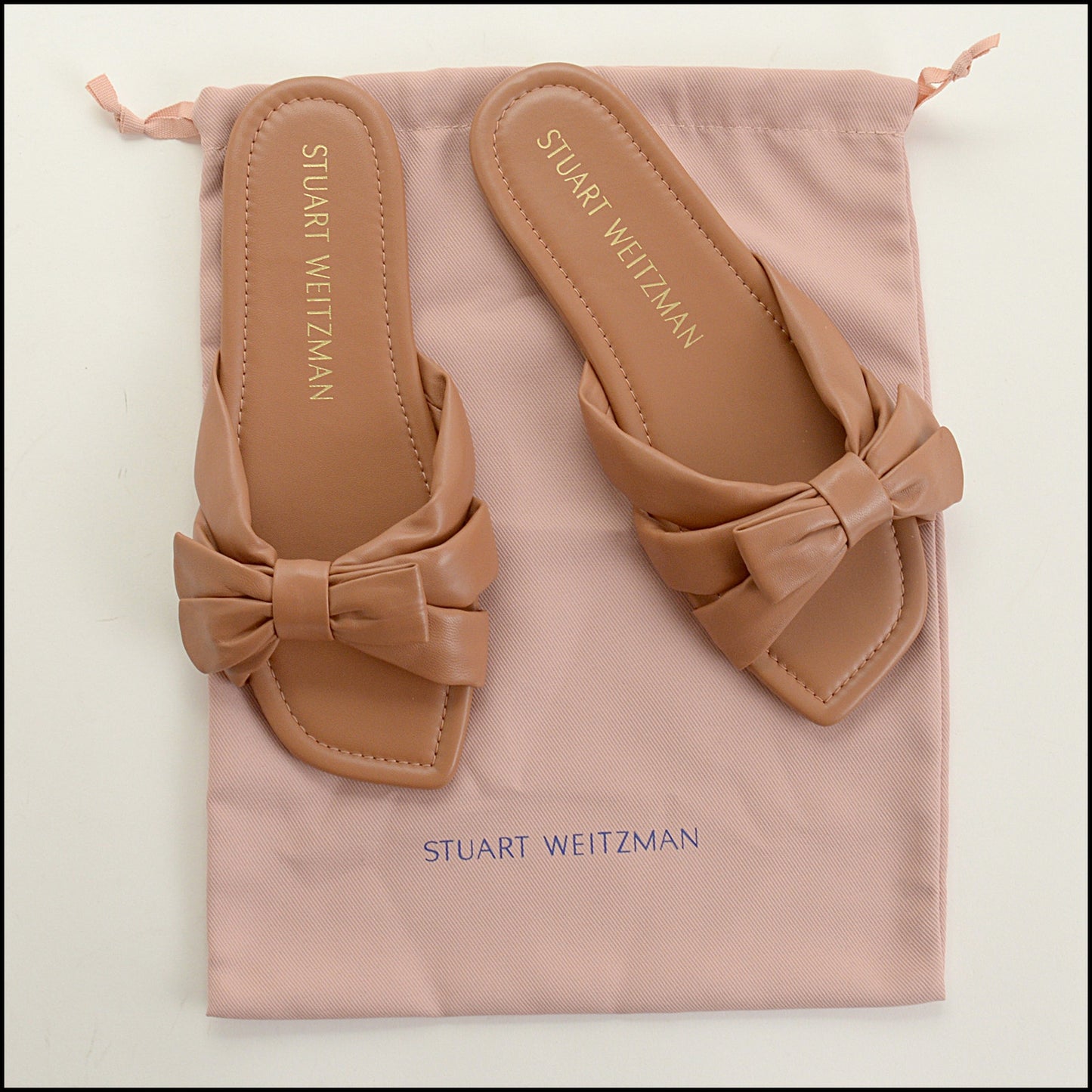 RDC15435 STUART WEITZMAN Nude Sofia Bow Leather Slides Size 9