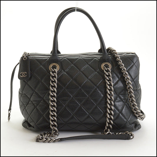 RDC14530 CHANEL Black Diamond-Grained Cowhide Leather Shoulder Bag