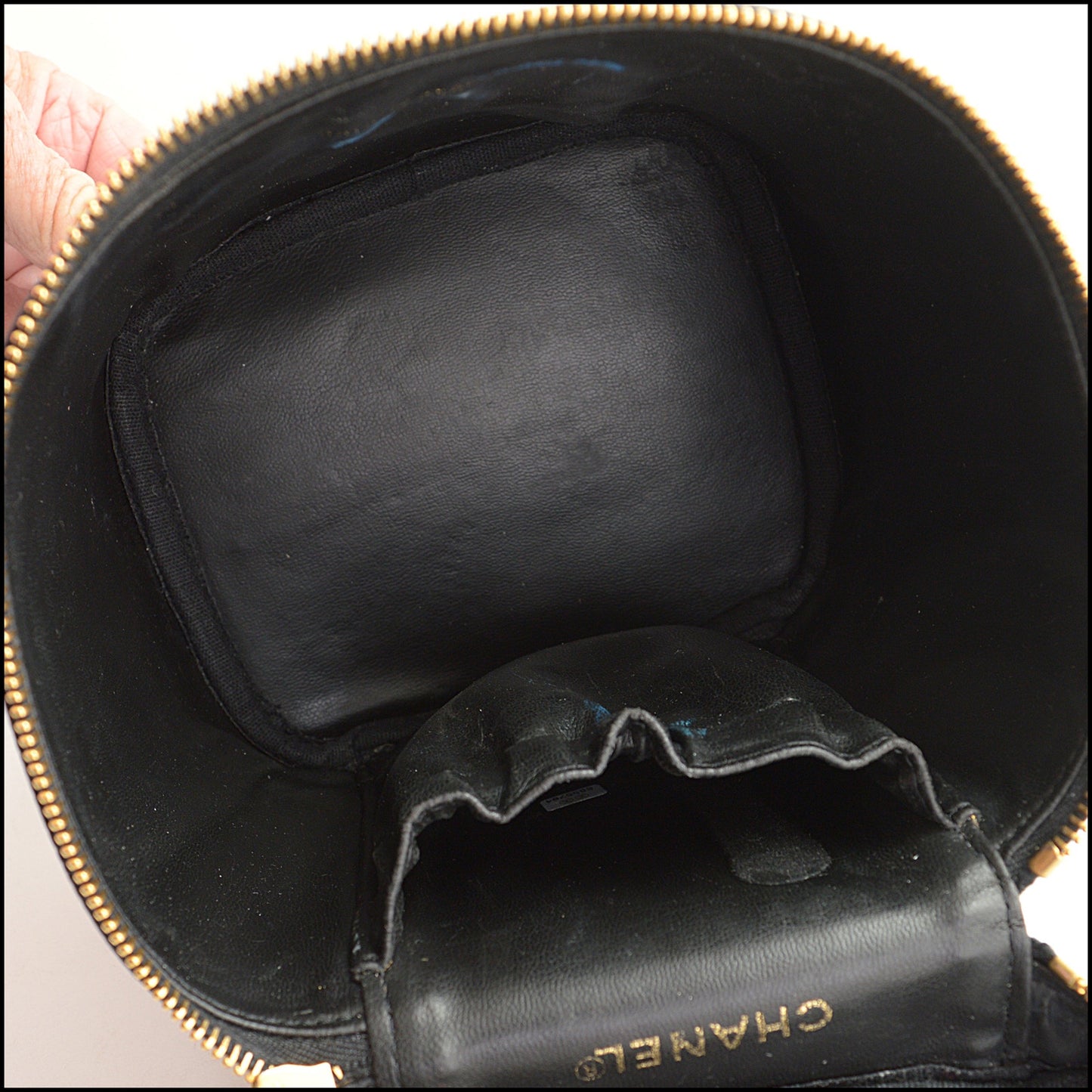RDC14968 CHANEL '00-02 Black Caviar Leather Vanity Case Cosmetic Bag