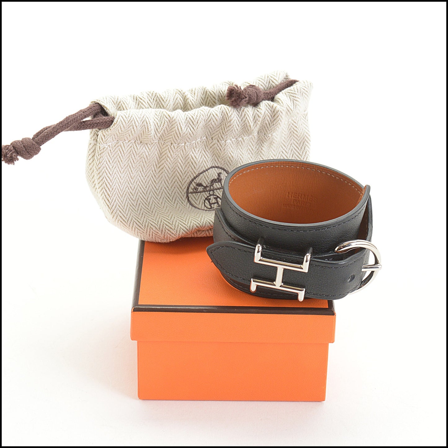 RDC14845 HERMES H Trench Leather Bracelet Black Cuff