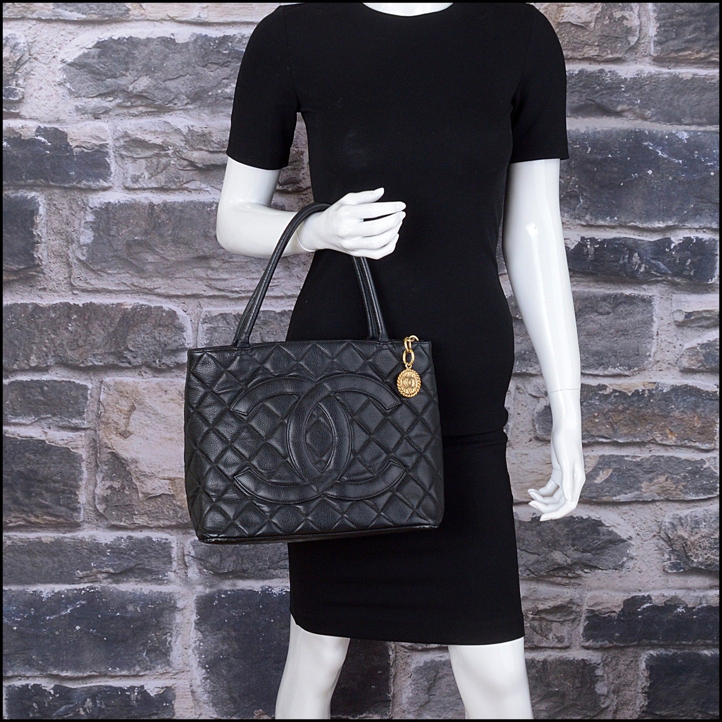 RDC14884 CHANEL '02 Black Caviar Gold Medallion Tote Bag