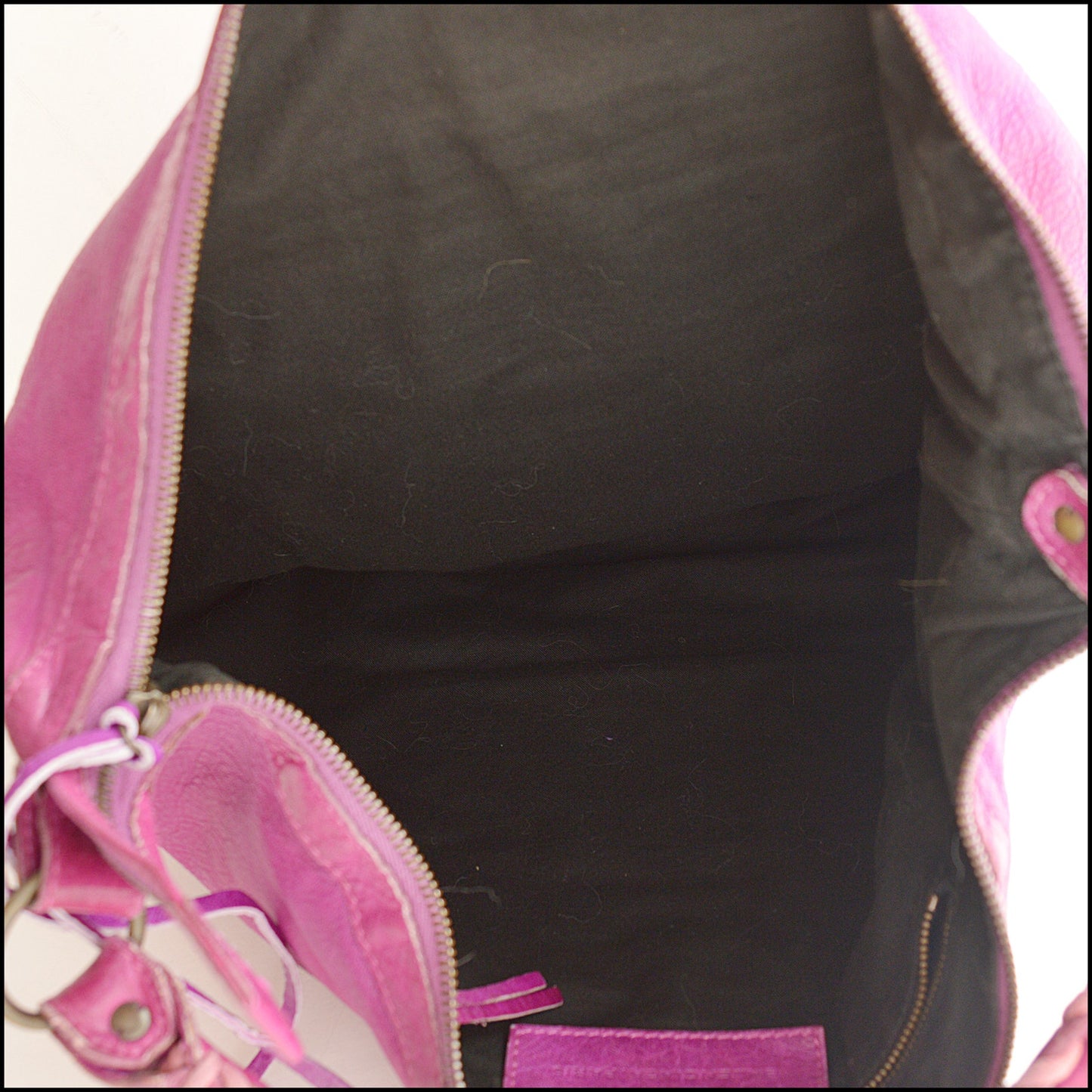 RDC15527 BALENCIAGA 2005 Magenta Pink/Purple Chevre Leather Day Hobo Bag