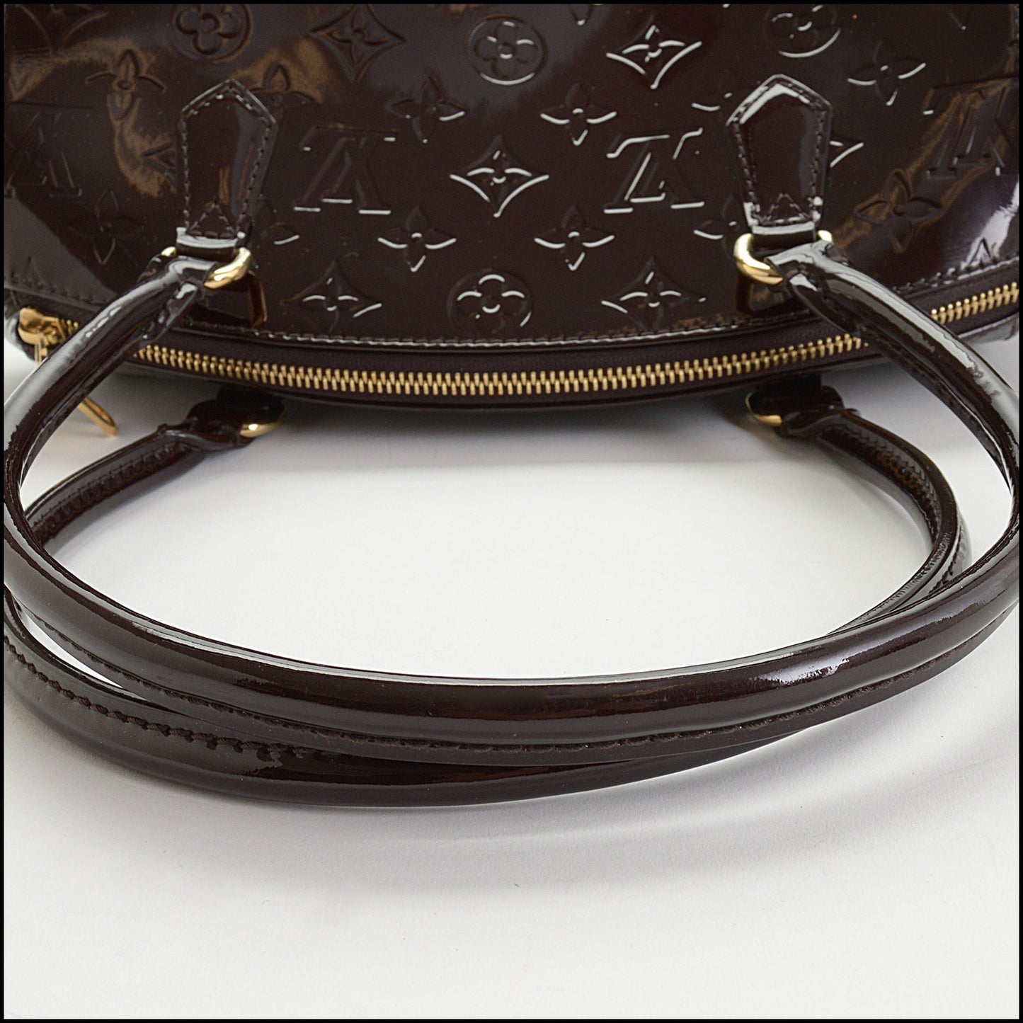 RDC14500 LOUIS VUITTON 2011 Amarante Monogram Vernis Sherwood PM