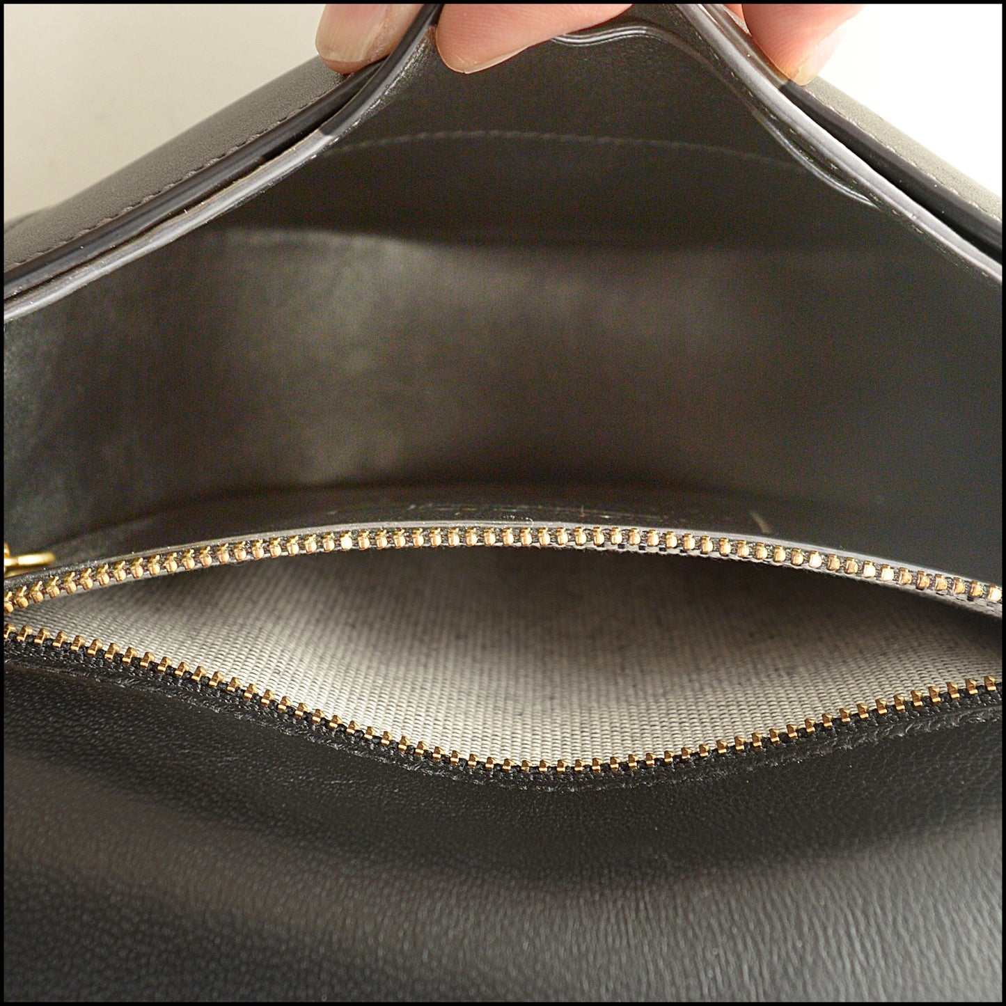 RDC15450 COACH Black Glove Tanned Leather Turn Lock Mini Saddle Bag