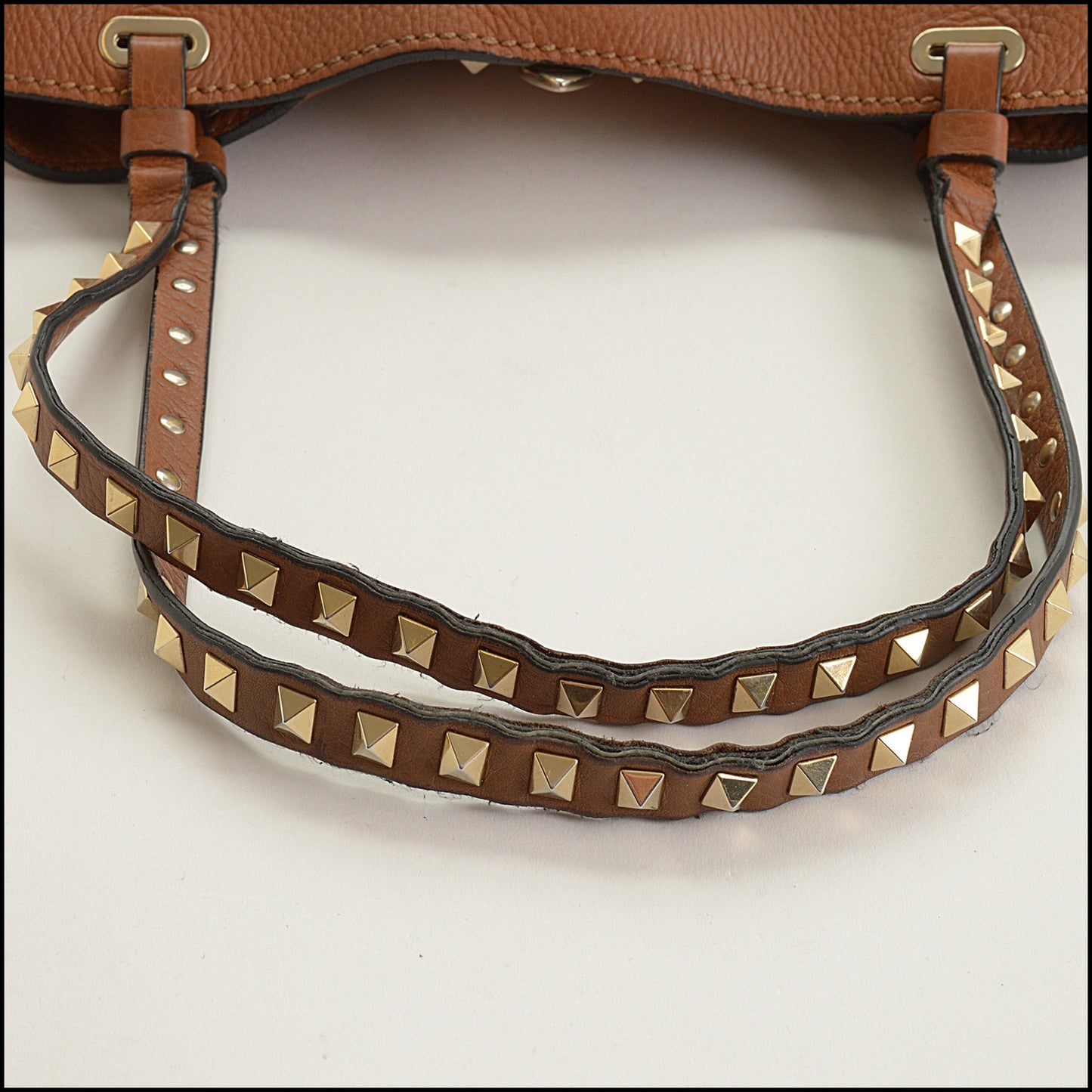 RDC15544 VALENTINO Saddle Brown Grainy Calfskin Rockstud Tote Medium