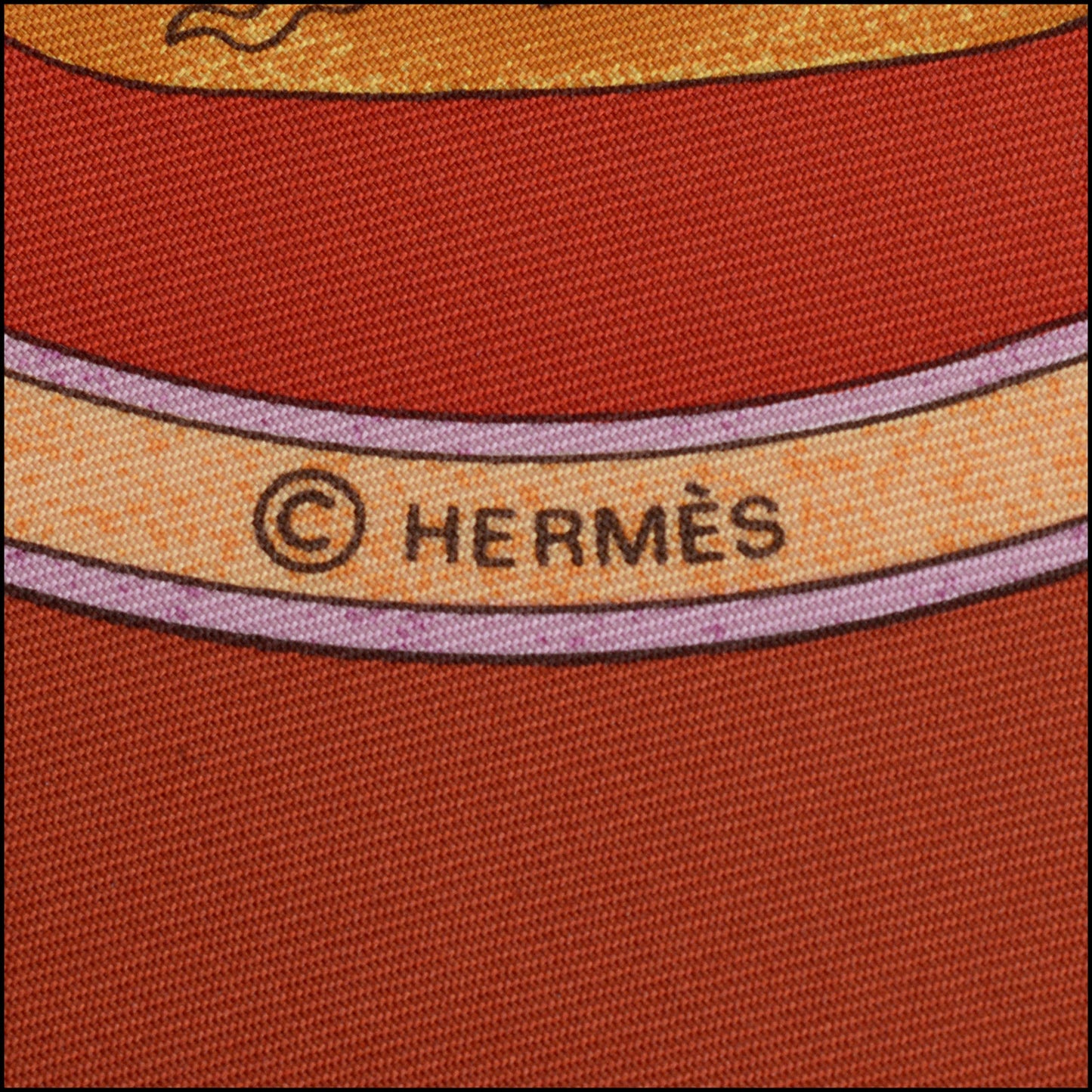 RDC14900 HERMES Rouge "Qu'importe le Flacon" 90 Silk Scarf