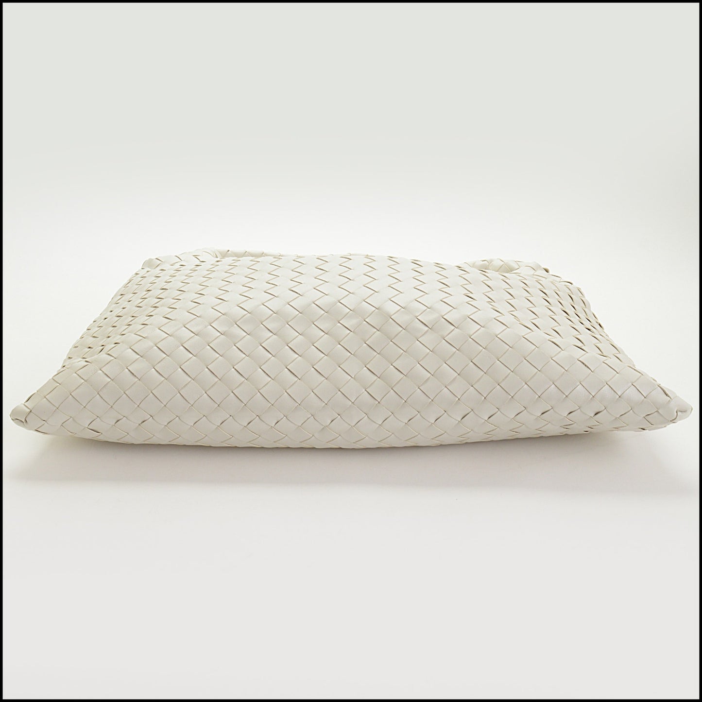 RDC14535 BOTTEGA VENETA White Intrecciato Calfskin Large Hop Bag