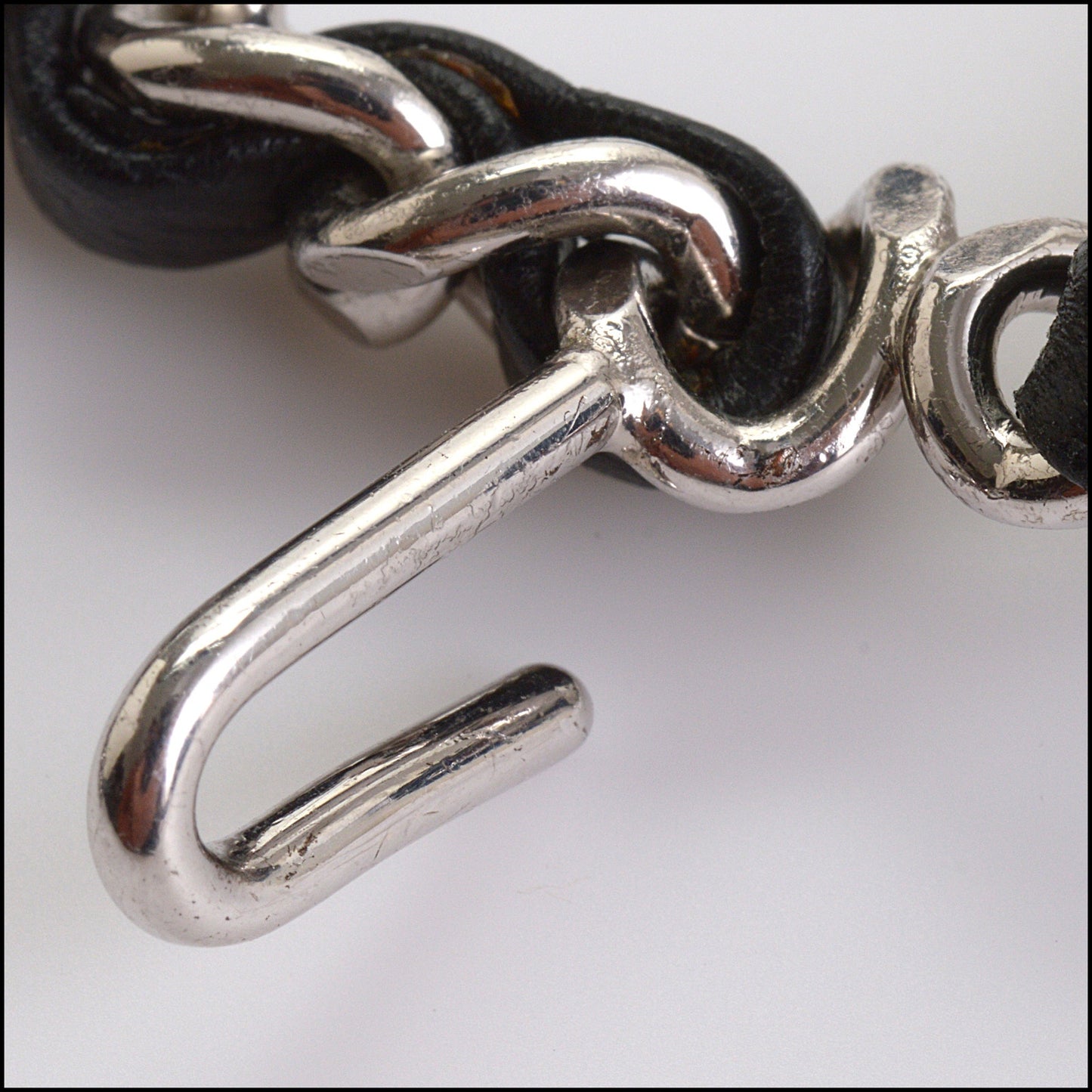RDC14270 Authentic CHANEL Vintage '04 Woven Leather Silver Chain Dangle Belt