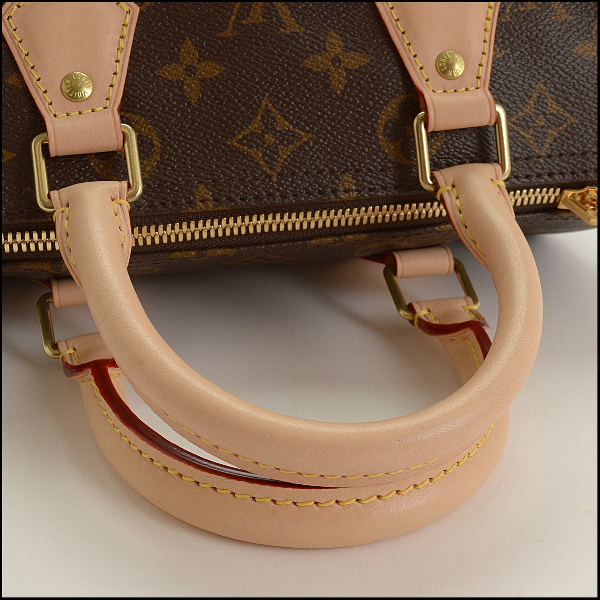 RDC15638 LOUIS VUITTON Monogram Speedy Bandouliere 25