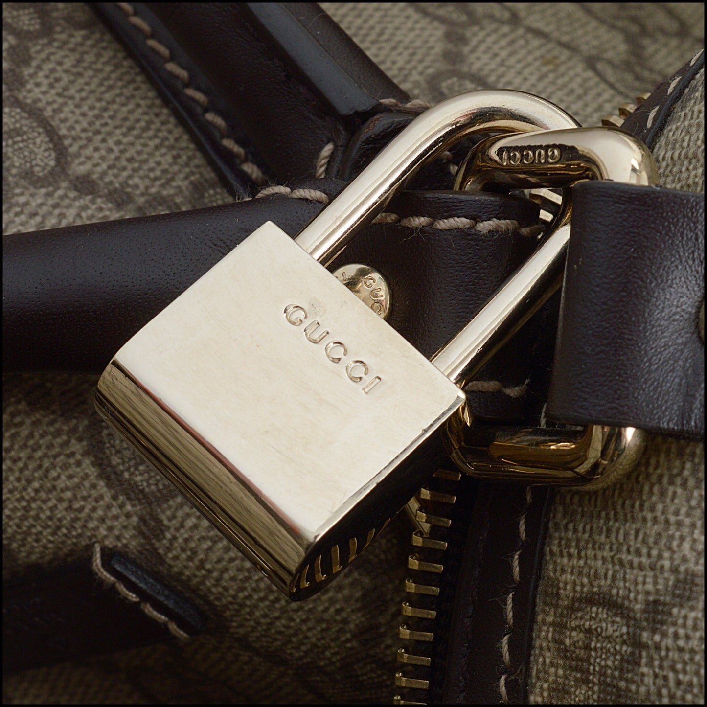 RDC15115 GUCCI GG Brown Supreme Canvas Duffle Carry-on Bag