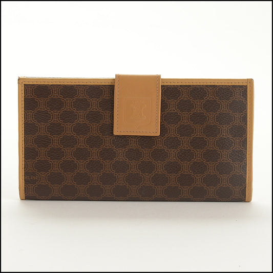 RDC15453 CELINE Brown Vintage Macadam Wallet