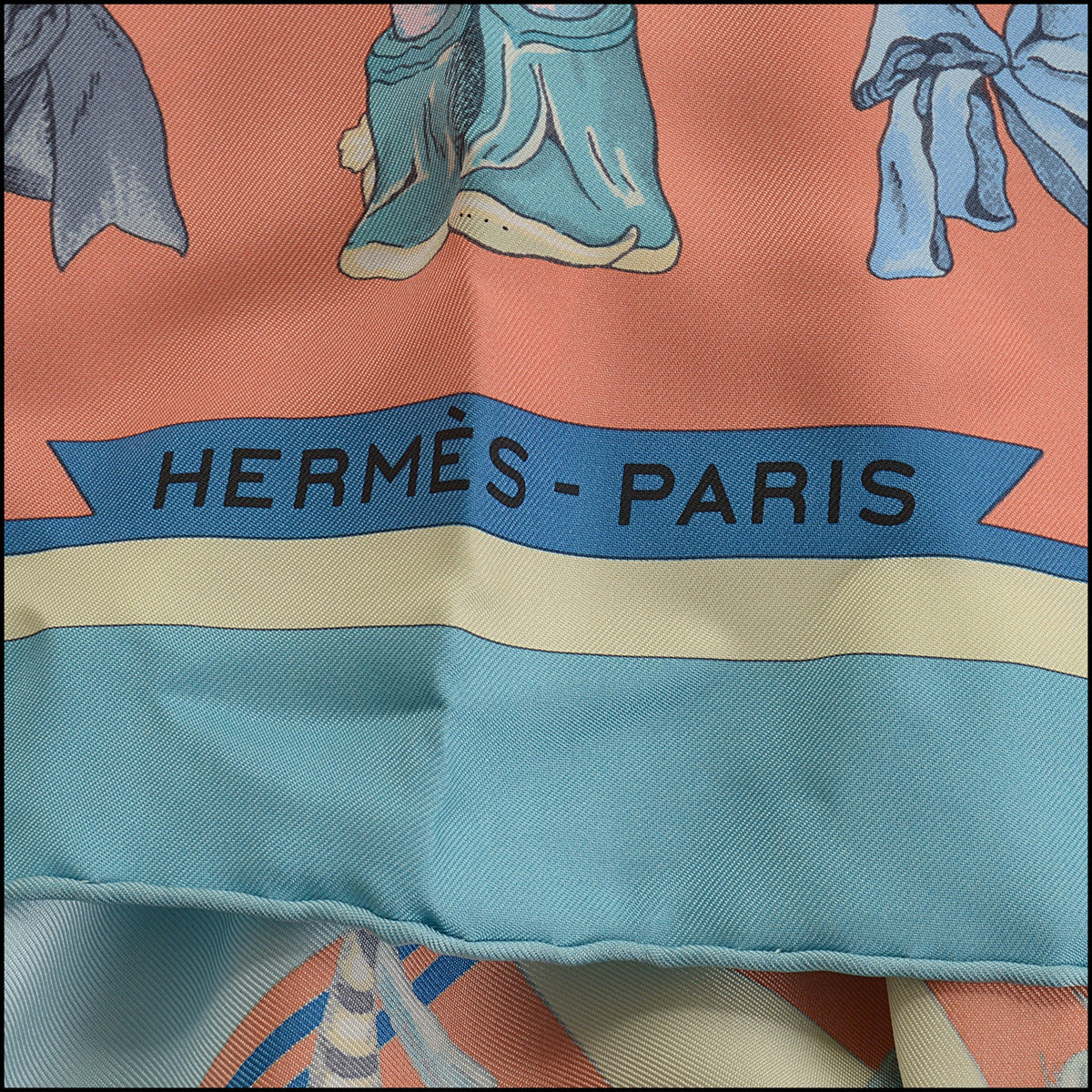 RDC15689 HERMES Blue/Coral "Kachinas'' Gaint Triangle Silk Scarf Kermit Oliver