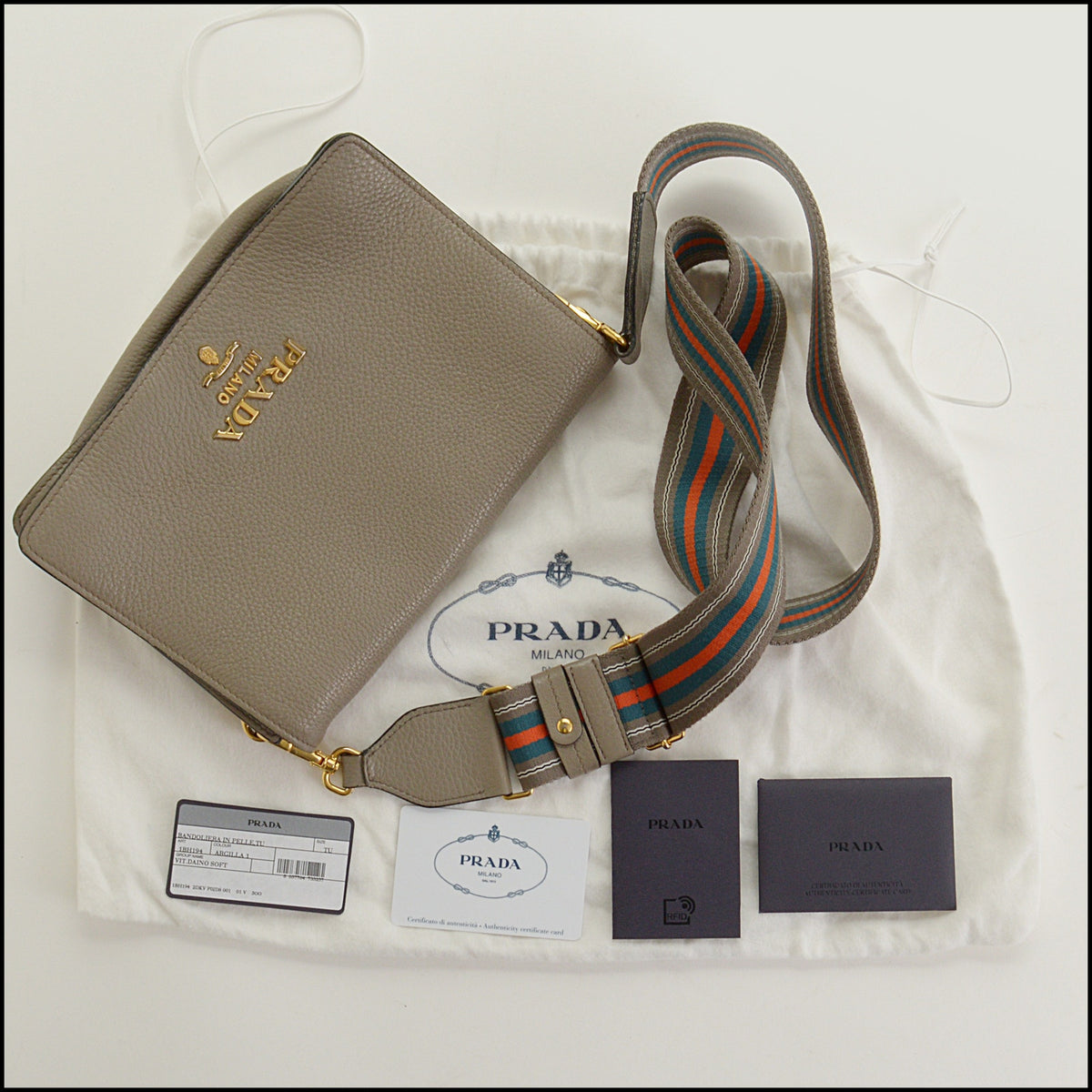 RDC15679 PRADA Argilla Taupe Vitello Daino Leather Bandoliera Crossbody Bag