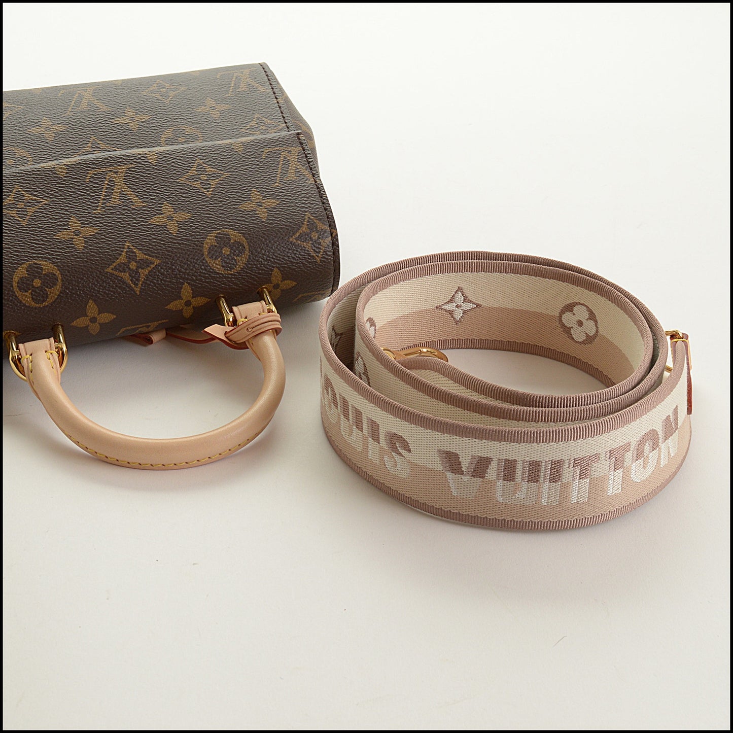 RDC15524 LOUIS VUITTON Brown LV Monogram Canvas Cluny Mini Bag