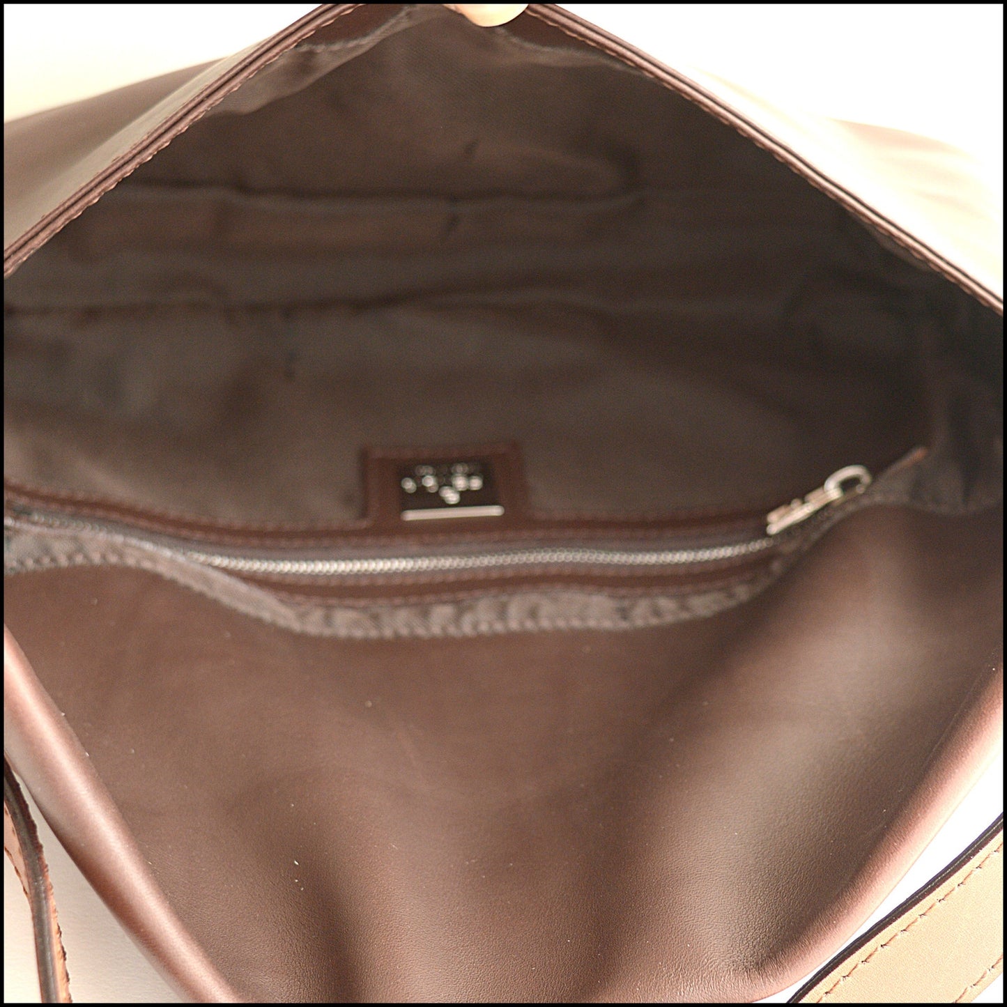 RDC15510 FENDI Vintage Brown Leather Baguette Bag
