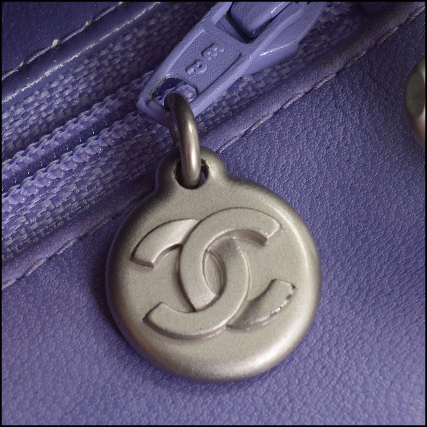 RDC14967 CHANEL '00-02 Iridescent Mauve Patent Leather Square Classic Mini Flap Bag