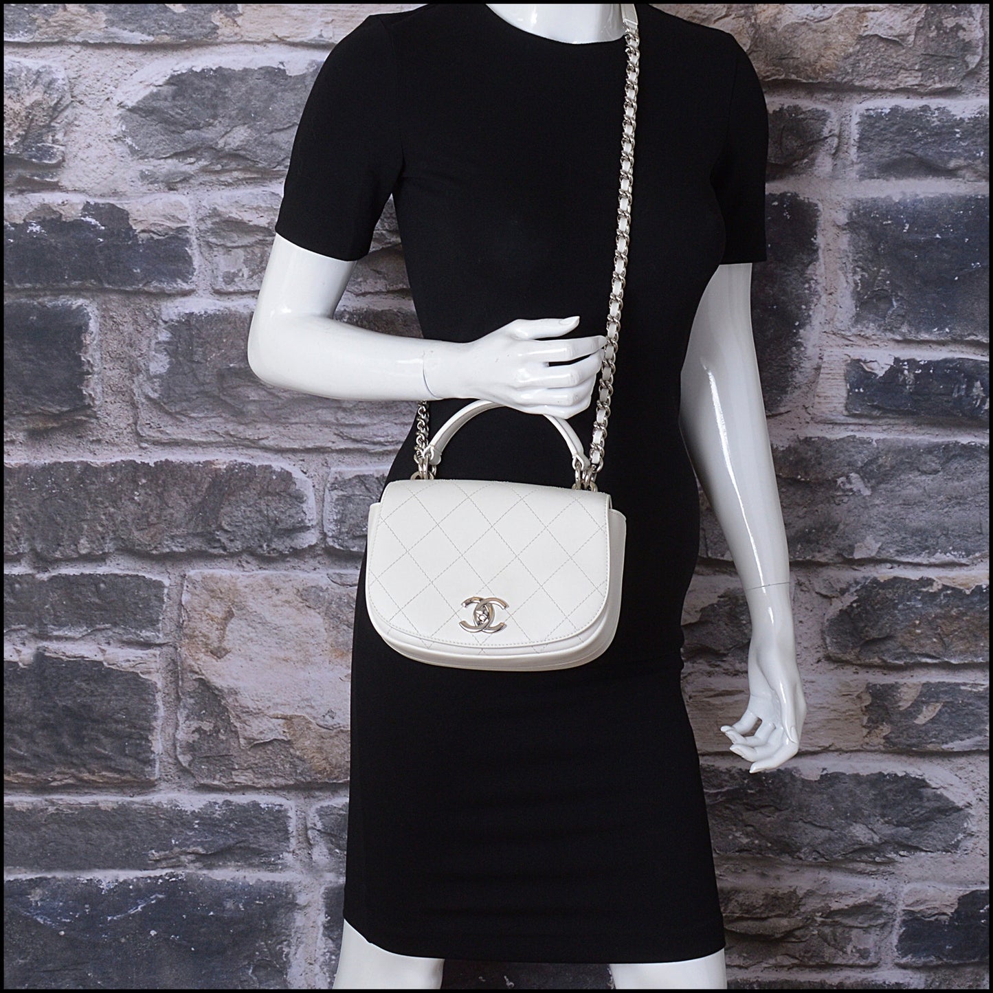 RDC14832 CHANEL '17 White Quilted Ring My Bag Flap Handbag