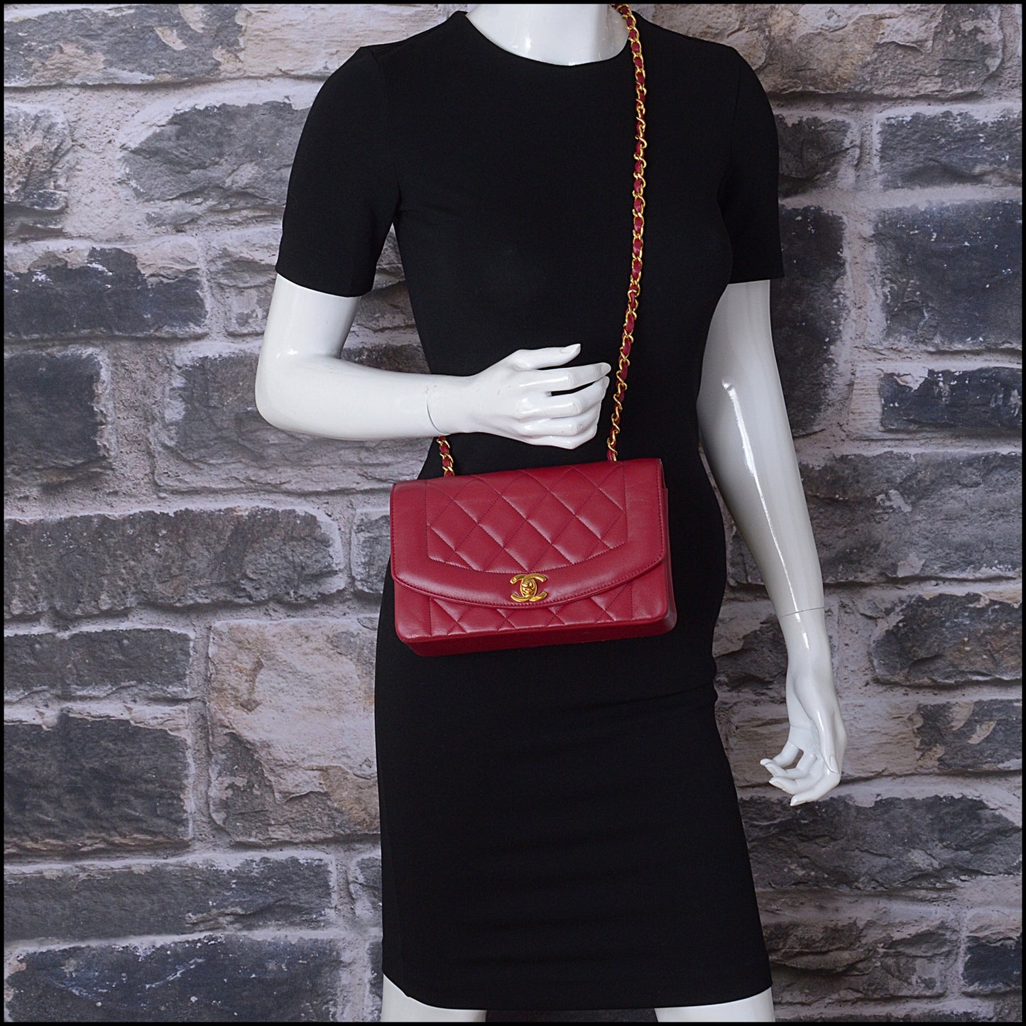 RDC14839 CHANEL Berry Diana Flap Bag '89-91