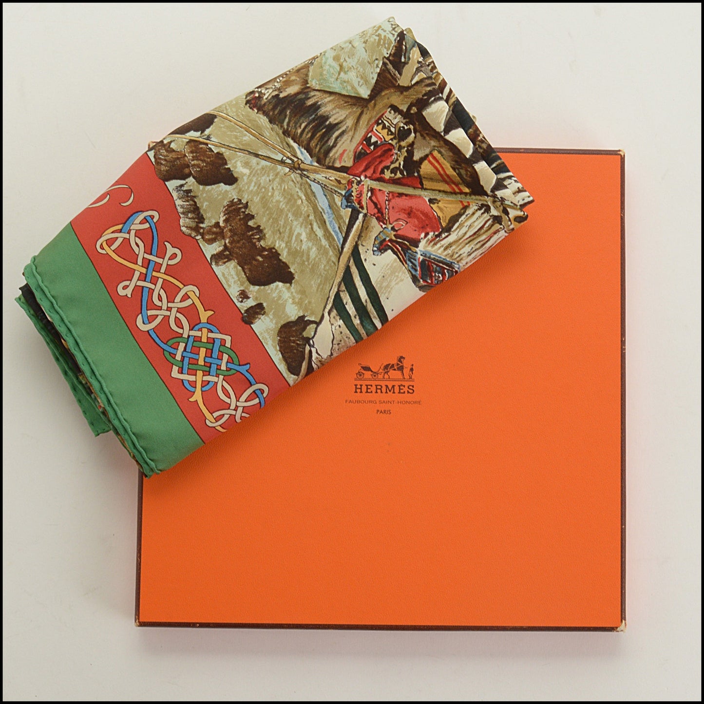 RDC15598 HERMES Vintage Green Multi "Plumes de L'Ouest" Cheyennes 90 Silk Scarf Kermit Oliver