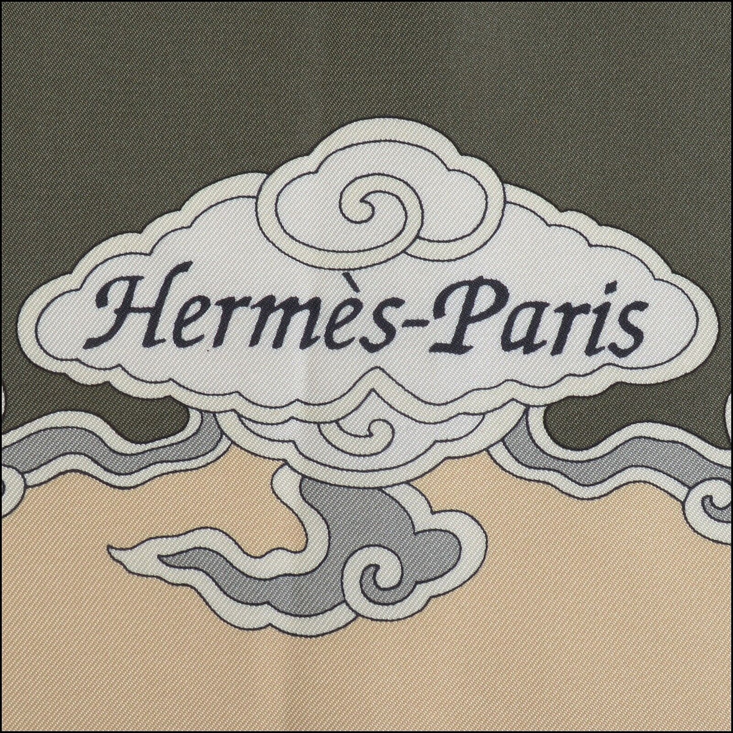 RDC13580 Authentic HERMES Deep Green & Beige Galop Volant 90cm Silk Scarf