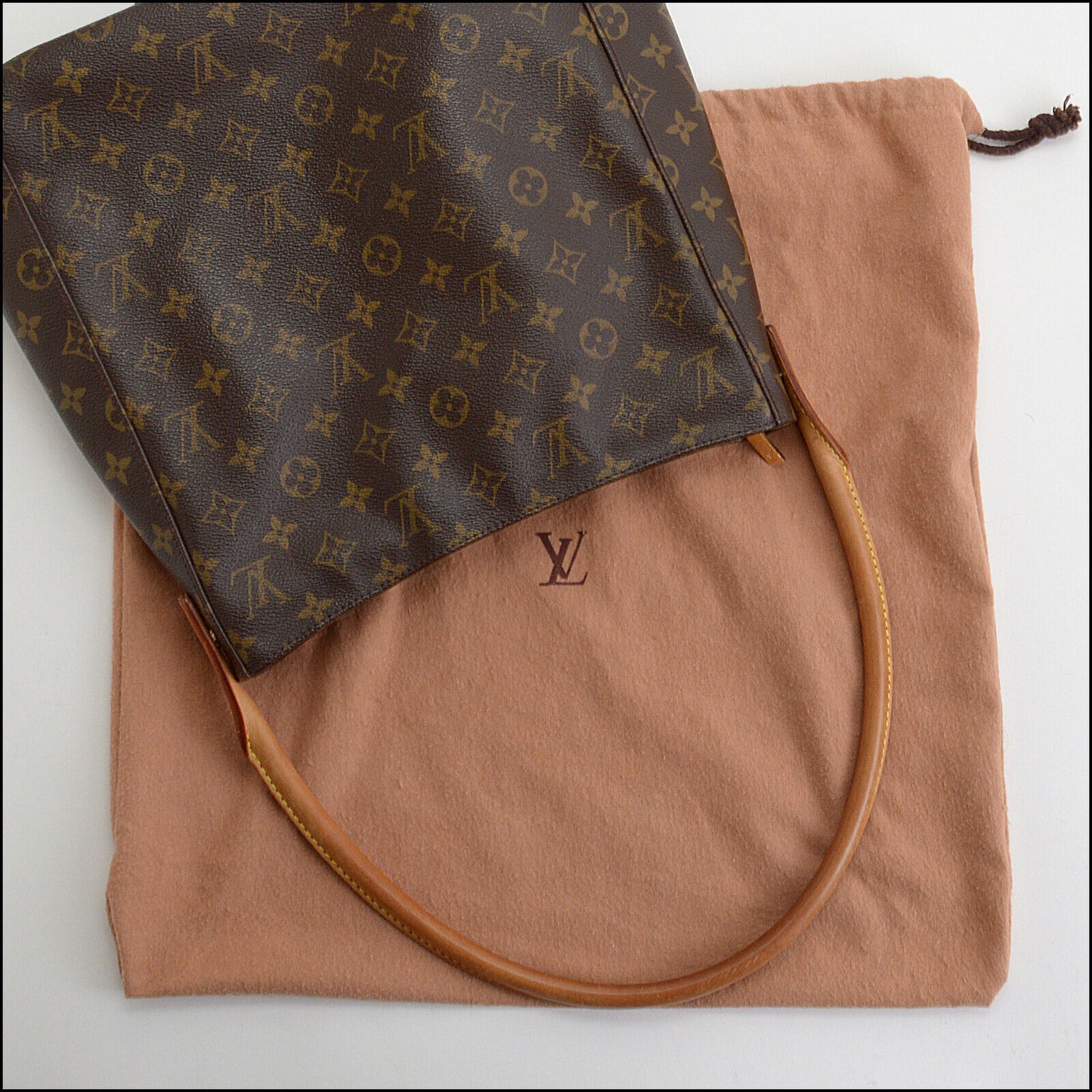 RDC13551 Authentic LOUIS VUITTON Monogram Canvas Looping GM Bag