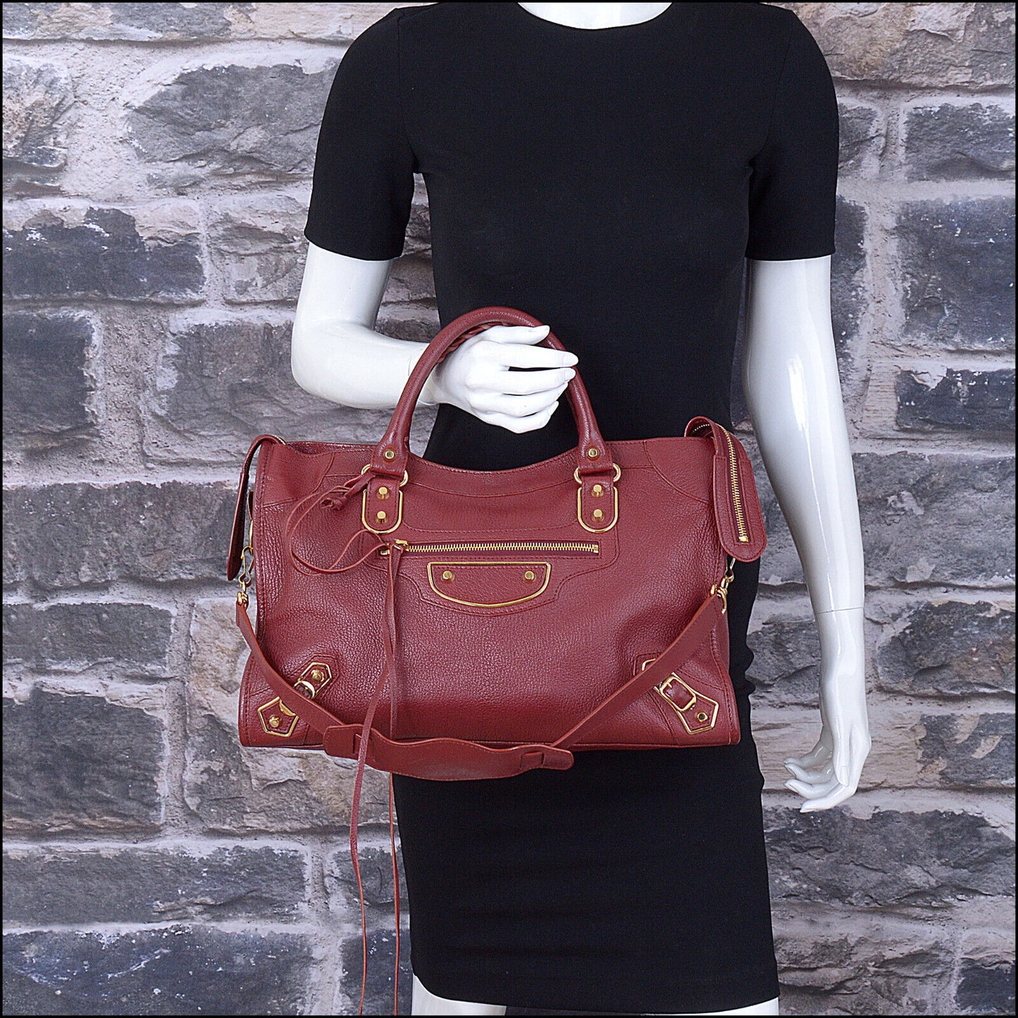 RDC13557 Authentic BALENCIAGA Red Hamilton Chevre Gold Metallic Edge City Bag