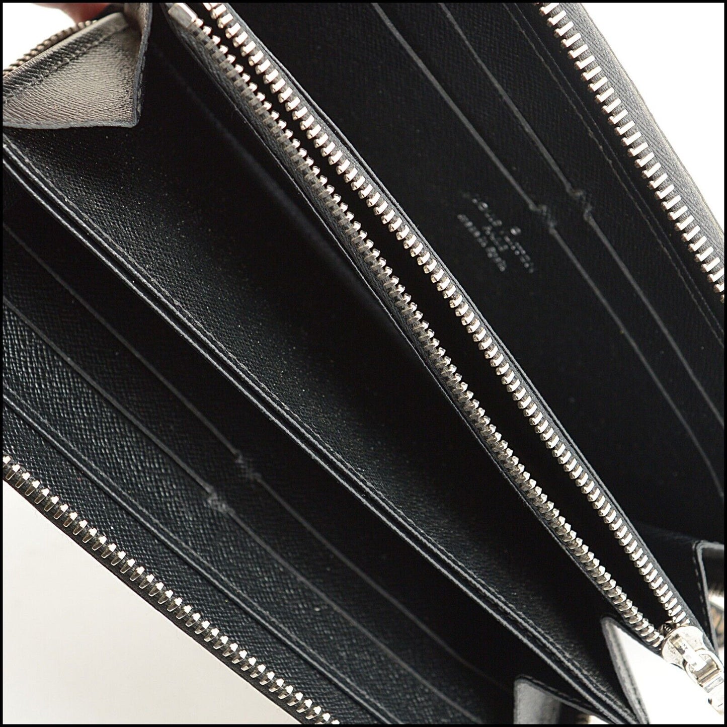 RDC13703 Authentic LOUIS VUITTON Black  Epi Leather Zippy Organizer Wallet