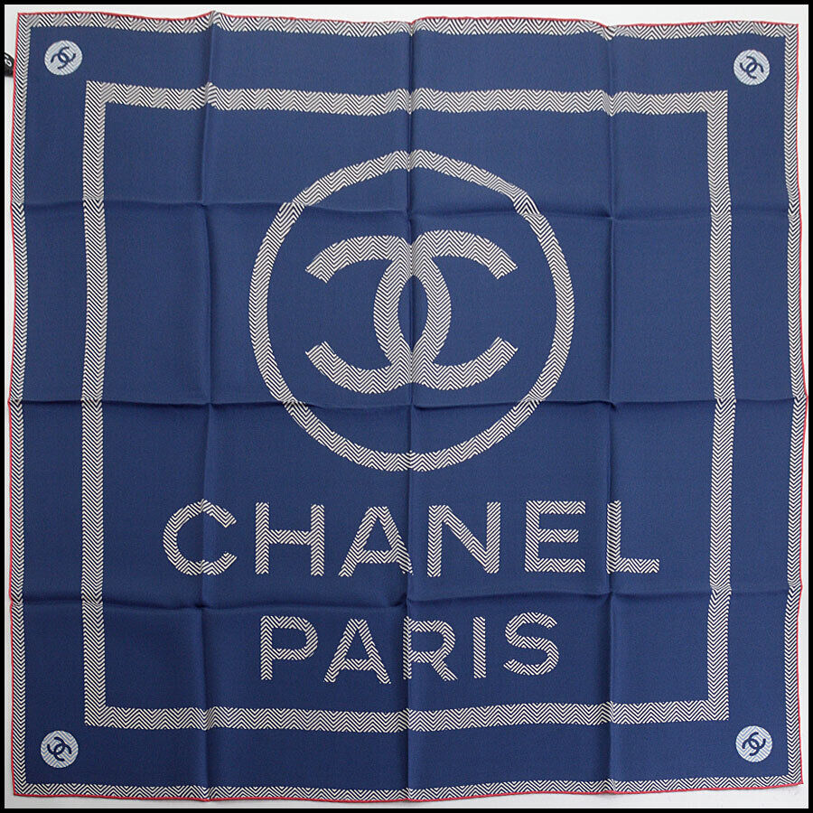 RDC12677 Authentic Chanel Navy/Ivory CC Logo 90cm Silk Scarf