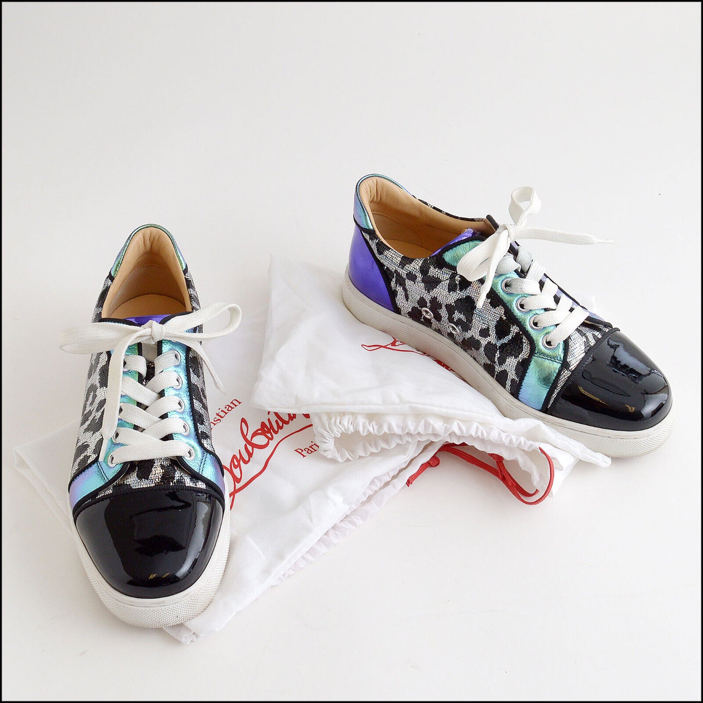 RDC13564 Authentic CHRISTIAN LOUBOUTIN Black/Silver Sneakers size 36.5